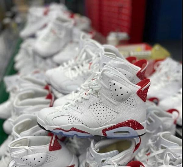 brand shoes 6 red oreo men basketball 6s white university red-black outdoor sports sneakers original size us 7-12
brand shoes 6 red oreo men basketball 6s white university red-black outdoor sports sneakers original size us 7-12
