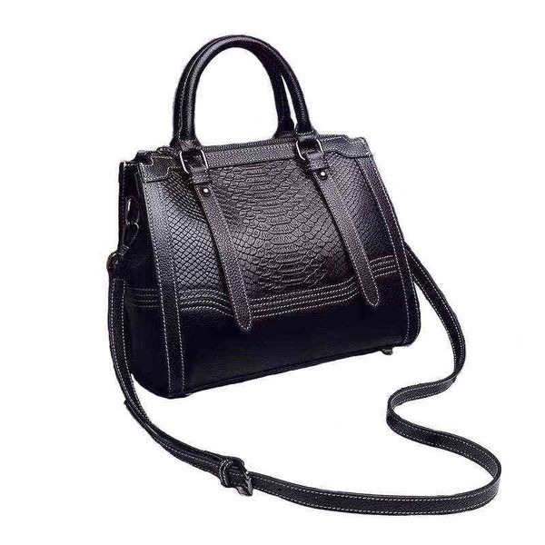 designers bags first layer cowhide women's bag 2022 new hand messenger single shoulder fashion li
designers bags first layer cowhide women's bag 2022 new hand messenger single shoulder fashion li
