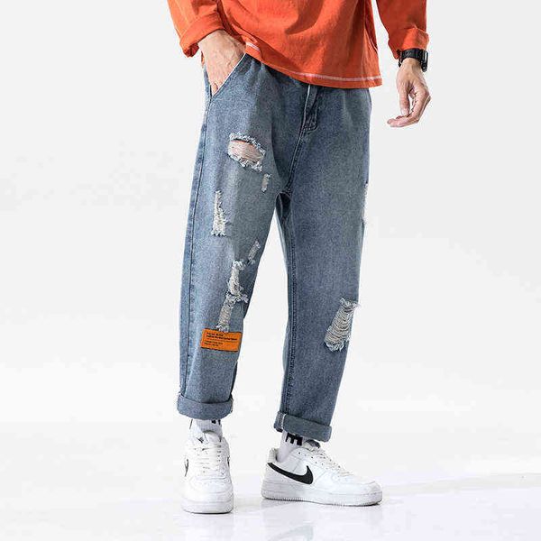 summer new men ripped jeans fashion casual loose denim pants hip hop hole straight big size male jeans t220726, Blue
summer new men ripped jeans fashion casual loose denim pants hip hop hole straight big size male jeans t220726, Blue