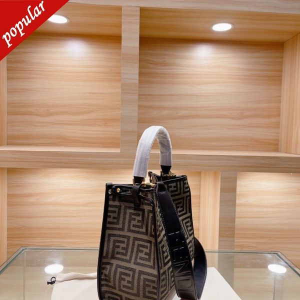 online designer brand bags crossbody tote classic old flower msenger bag single palladium plated finish accsori european and american style
online designer brand bags crossbody tote classic old flower msenger bag single palladium plated finish accsori european and american style