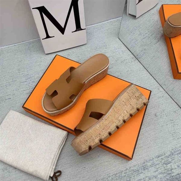 wedge heels shoes women summer genuine leather platform slippers open-toes beach slides new flip flops designer shoes size 34-41 80% factory, Black
wedge heels shoes women summer genuine leather platform slippers open-toes beach slides new flip flops designer shoes size 34-41 80% factory, Black