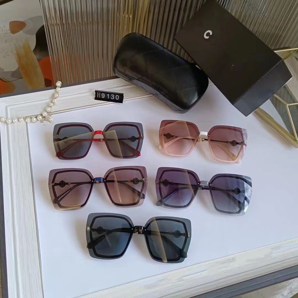 luxury fashion designer sunglasses trend ladies sunglasses large frame travel anti-glare sunglasses, White;black
luxury fashion designer sunglasses trend ladies sunglasses large frame travel anti-glare sunglasses, White;black