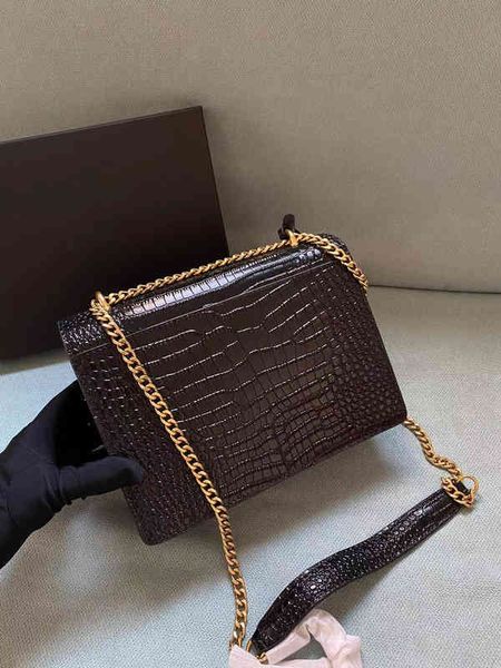 fashion new alligator pattern female single shoulder metal bag chain cross-body quality leather messenger
fashion new alligator pattern female single shoulder metal bag chain cross-body quality leather messenger
