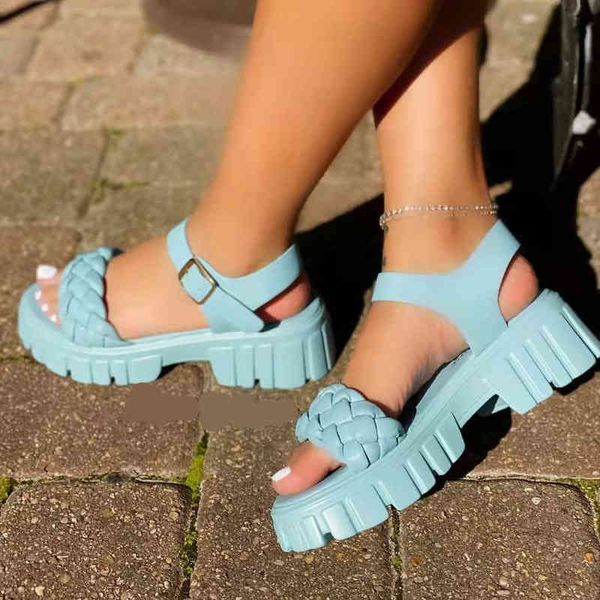 elegant women leather sandals 2022 new summer diamond lattice sandals casual flat bottom platform sandals women y220409, Black
elegant women leather sandals 2022 new summer diamond lattice sandals casual flat bottom platform sandals women y220409, Black