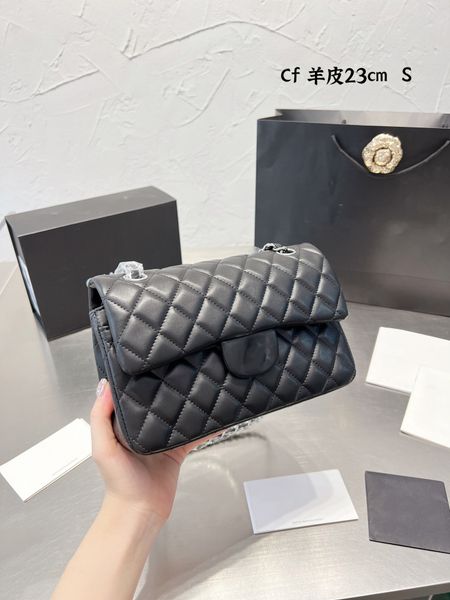 fashion shoulder bag tote purse handbag message genuine leather box lambskin size 23cm chain
fashion shoulder bag tote purse handbag message genuine leather box lambskin size 23cm chain