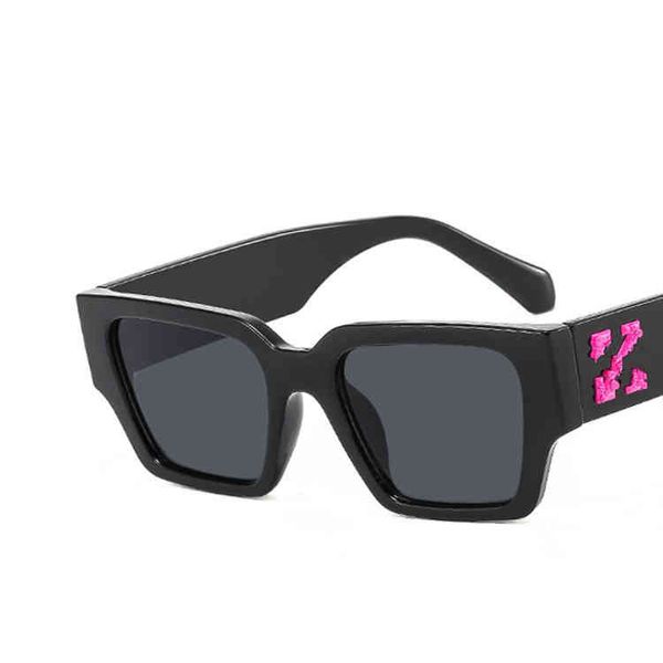 2022 luxury brand designer fashion women sunglasses 50%off retro small square white frame glass golden letter sun glasses men uv400 8dom, White;black
2022 luxury brand designer fashion women sunglasses 50%off retro small square white frame glass golden letter sun glasses men uv400 8dom, White;black