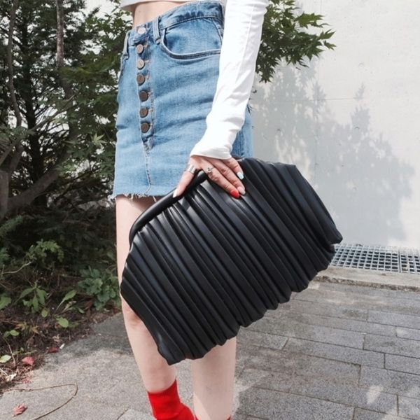 hbp women simple dumplings handbag retro 2022 fashion cloud female crossbody shoulder bag black clutchs 220709
hbp women simple dumplings handbag retro 2022 fashion cloud female crossbody shoulder bag black clutchs 220709