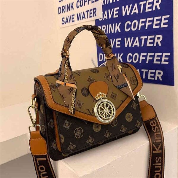 popular retro small square bag printed silk scarf net red high-grade feeling versatile trend single shoulder bag factory store online
popular retro small square bag printed silk scarf net red high-grade feeling versatile trend single shoulder bag factory store online