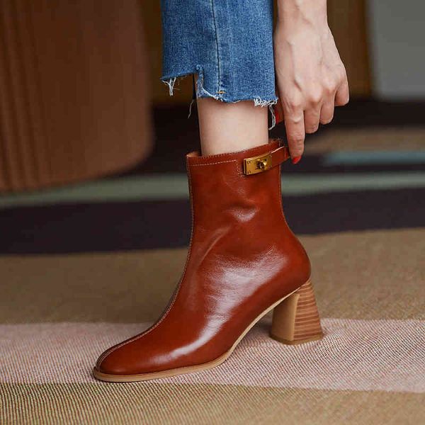 boots autumn and winter french simple short boots special-shaped heel round head belt buckle back zipper fashion women gdgz, Black
boots autumn and winter french simple short boots special-shaped heel round head belt buckle back zipper fashion women gdgz, Black