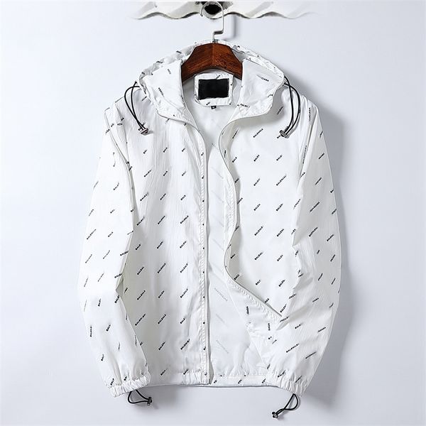 2022 fashion mens designer jacket coat caps winter autumn jackets slim stylist men women windbreaker outerwear zipper hoodies m-3xl, Black;brown
2022 fashion mens designer jacket coat caps winter autumn jackets slim stylist men women windbreaker outerwear zipper hoodies m-3xl, Black;brown