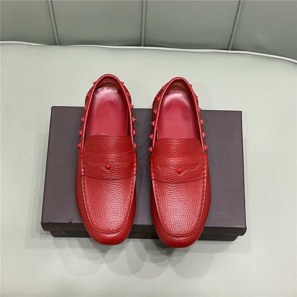 men leather casual shoes summer driving shoes lightweight rubber flat bottom rivet bean shoe with original box, Black
men leather casual shoes summer driving shoes lightweight rubber flat bottom rivet bean shoe with original box, Black