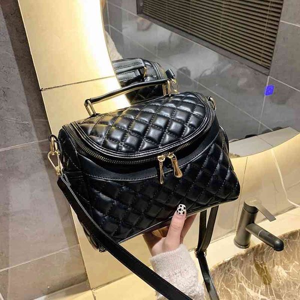 bags handbags 2022 trend xiaoxiangfeng pu lingge embroidery line versatile handbag single shoulder diagonal fashionable women's, Black;red
bags handbags 2022 trend xiaoxiangfeng pu lingge embroidery line versatile handbag single shoulder diagonal fashionable women's, Black;red