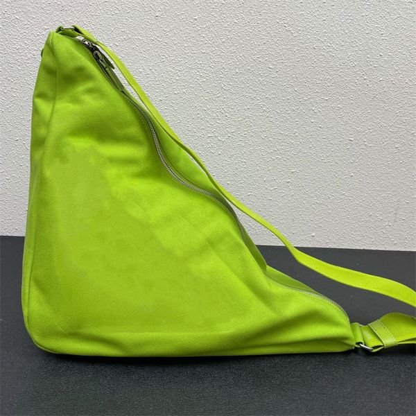 shoulder bags oversize canvas triangle bag leather print re-nylon lining shoulder crossbody luxury designers brushed leather fabric crystal-
shoulder bags oversize canvas triangle bag leather print re-nylon lining shoulder crossbody luxury designers brushed leather fabric crystal-
