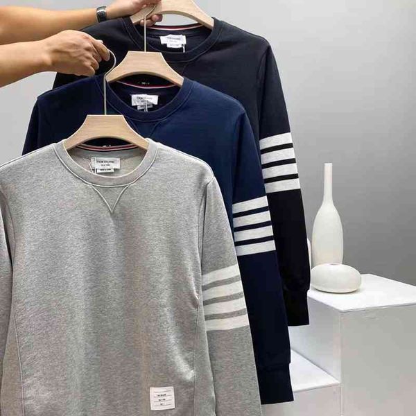 tb cotton sweater men's 2021 autumn new trend loose casual long sleeve pullover hooded student couple jacket, Black
tb cotton sweater men's 2021 autumn new trend loose casual long sleeve pullover hooded student couple jacket, Black