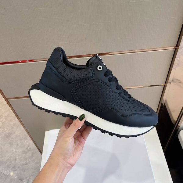 spring men shoes luxury designer brand imported shoelaces with silver assembly sneaker soft comfortable size38-45, Black
spring men shoes luxury designer brand imported shoelaces with silver assembly sneaker soft comfortable size38-45, Black