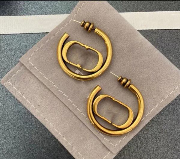 charm earrings luxury jewelry designer original packagingor letter djia italian high-end european american fashion earring restoring ancient, Golden
charm earrings luxury jewelry designer original packagingor letter djia italian high-end european american fashion earring restoring ancient, Golden