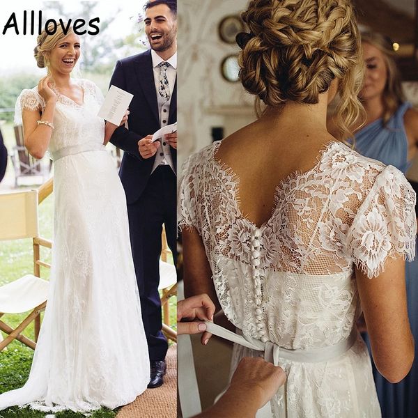 v neck lace bohemian wedding dress with short sleeves buttons back garden country boho bridal gowns sweep train fashion robes de mariee cl05, White
v neck lace bohemian wedding dress with short sleeves buttons back garden country boho bridal gowns sweep train fashion robes de mariee cl05, White