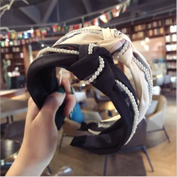 new boutique hair accessories women's plaid stitching pearl middle knot knotted wide-brimmed fashion headband hairband hair band, Silver
new boutique hair accessories women's plaid stitching pearl middle knot knotted wide-brimmed fashion headband hairband hair band, Silver