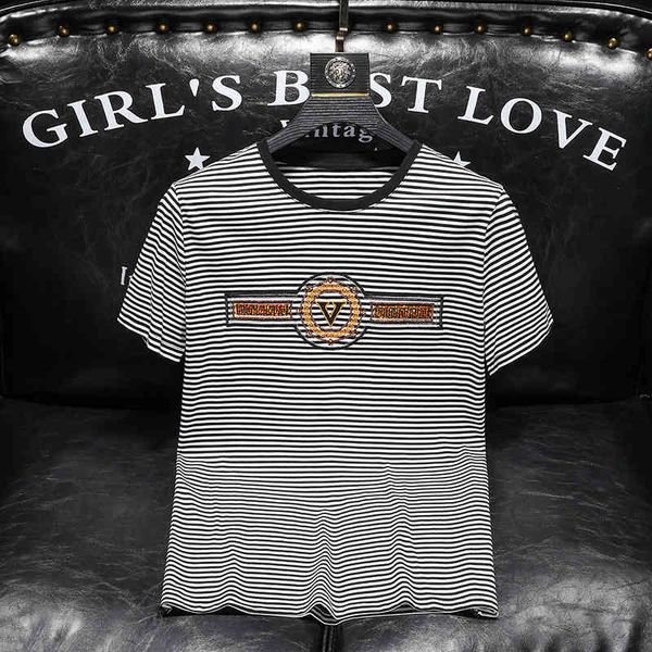 2022 summer stripe short sleeve t-shirt embroidered cotton men's fashion half casual streetwear women's clothing summer 50% off, White;black
2022 summer stripe short sleeve t-shirt embroidered cotton men's fashion half casual streetwear women's clothing summer 50% off, White;black