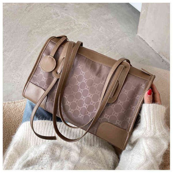 oxford butot bag female 2022 korean version new fashion light shoulder handbag large capacity waterproof nylon canvas bags
oxford butot bag female 2022 korean version new fashion light shoulder handbag large capacity waterproof nylon canvas bags