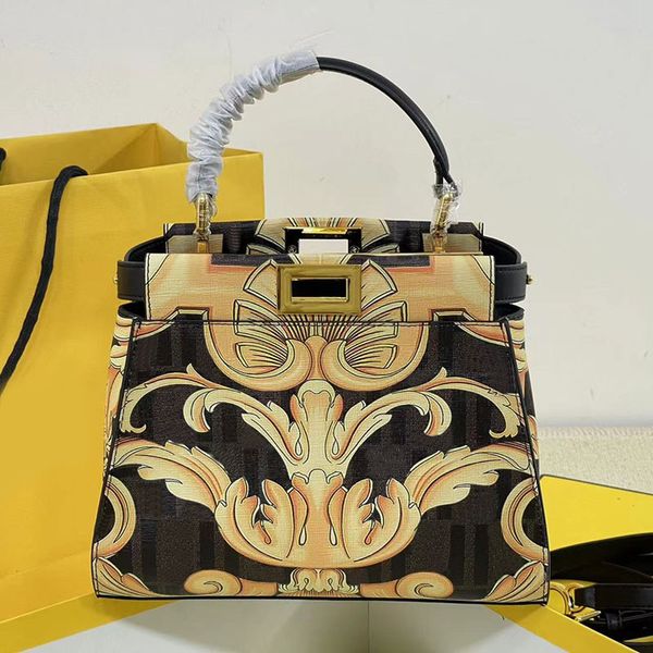 handbags tote crossbody lady shopping shoulder bags genuine leather purse women jointly designed sac fashion letters removable and adjustabl
handbags tote crossbody lady shopping shoulder bags genuine leather purse women jointly designed sac fashion letters removable and adjustabl