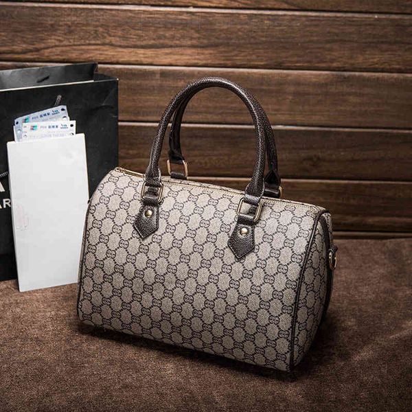 printed handbag simple and versatile women's bag versatile pillow bag temperament women's bag
printed handbag simple and versatile women's bag versatile pillow bag temperament women's bag