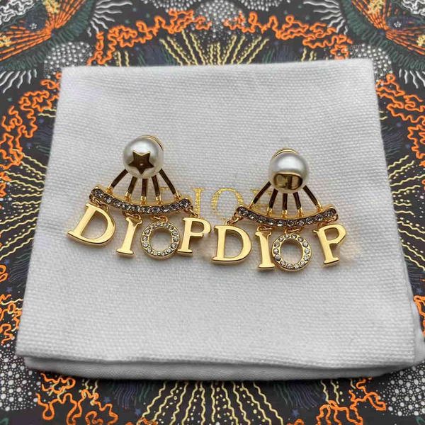 2022 factory wholesale new di high version tassel fan-shaped row drill star pearl women's earrings f2lw, Golden
2022 factory wholesale new di high version tassel fan-shaped row drill star pearl women's earrings f2lw, Golden