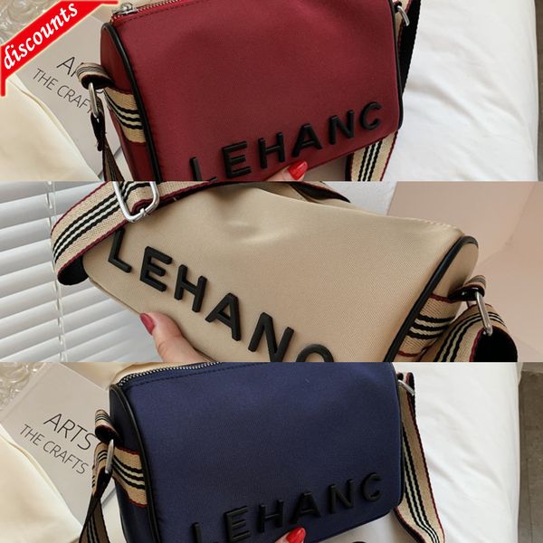 women's 2022 new spinning letter simple single quality shoulder messenger bag lady handbags
women's 2022 new spinning letter simple single quality shoulder messenger bag lady handbags