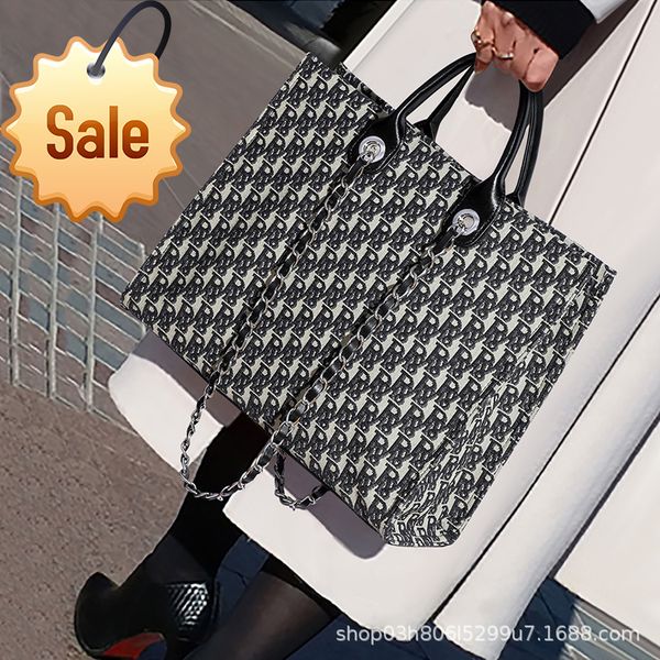2022 trendy fashion design ladies bags factory direct clothing viney women's new canvas summer large capacity portable shoulder
2022 trendy fashion design ladies bags factory direct clothing viney women's new canvas summer large capacity portable shoulder