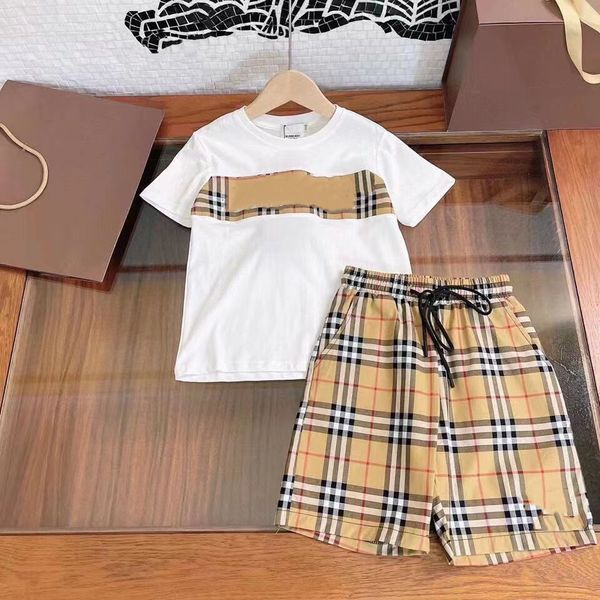 childrens set suit boys girls sets kids short sleeve t-shirt child designer clother sports with letter lattice cotton white black 90-160
childrens set suit boys girls sets kids short sleeve t-shirt child designer clother sports with letter lattice cotton white black 90-160