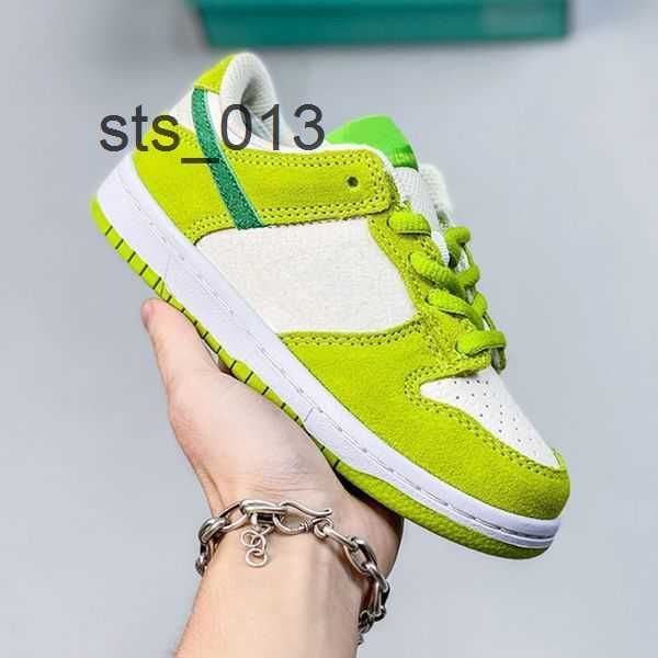 sneakers 2023 kids shoes black white panda chunky athletic outdoor boys girls casual fashion sneakers children walking toddler sports traine, Black;red
sneakers 2023 kids shoes black white panda chunky athletic outdoor boys girls casual fashion sneakers children walking toddler sports traine, Black;red