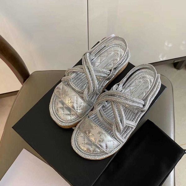 2021 trend online celebrity joker women's woven sandals have simple style but bring their own advanced gas field. 35-40 size includes b, Black
2021 trend online celebrity joker women's woven sandals have simple style but bring their own advanced gas field. 35-40 size includes b, Black