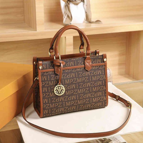 women new big tote large capacity single shoulder diagonal versatile handbag women's bags luxury brand purses
women new big tote large capacity single shoulder diagonal versatile handbag women's bags luxury brand purses