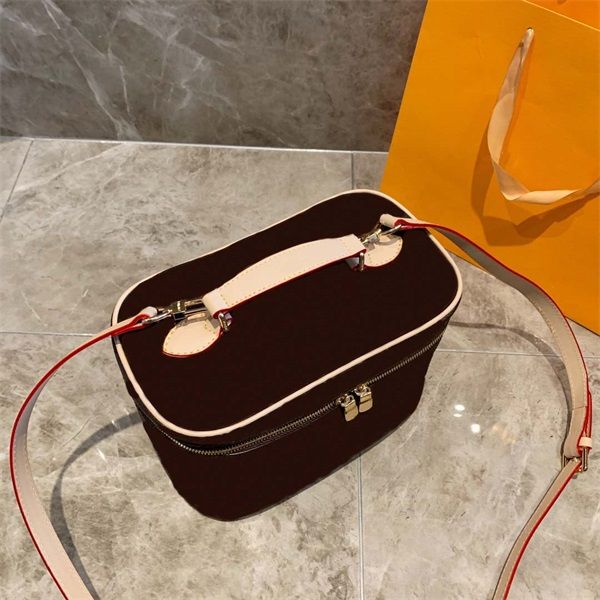 Fashion Portable Women's Cosmetic Bags Genuine Leather Luxury Handbags Outdoor Travel Vacation Voyage Ladies Cosmetics Case Luxurious Bags Designer Purses, 25cm
Fashion Portable Women's Cosmetic Bags Genuine Leather Luxury Handbags Outdoor Travel Vacation Voyage Ladies Cosmetics Case Luxurious Bags Designer Purses, 25cm