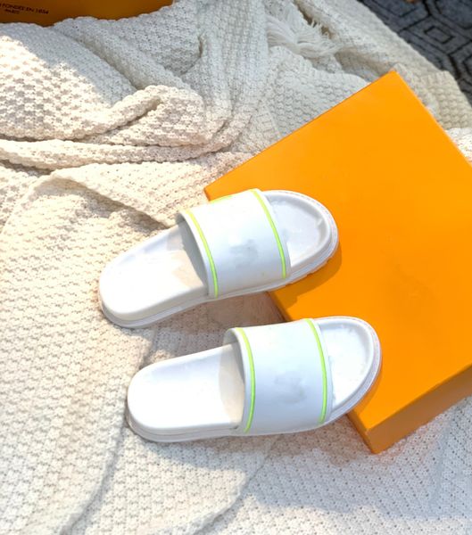 2023 new rubber slides sandals floral brocade women men slipper flat bottoms flip flops womens fashion striped beach slippers 0508, Black
2023 new rubber slides sandals floral brocade women men slipper flat bottoms flip flops womens fashion striped beach slippers 0508, Black
