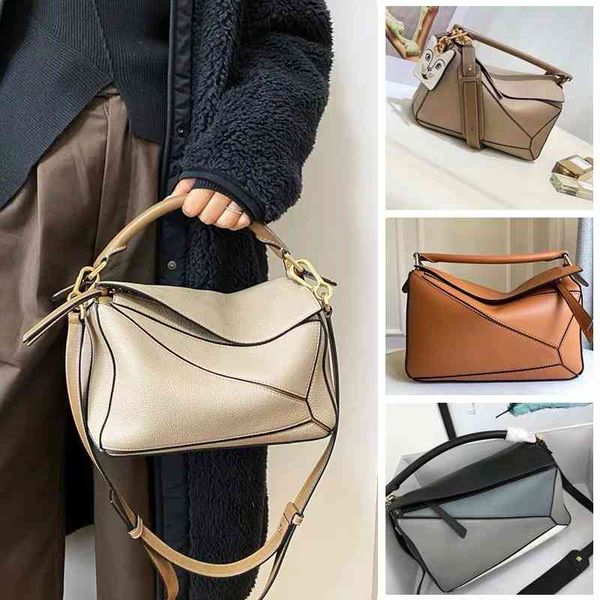bag 2022 designer bag loevve evening bags commuter saddle handbag embroidery canvas female handbags underarm bags vgn7
bag 2022 designer bag loevve evening bags commuter saddle handbag embroidery canvas female handbags underarm bags vgn7