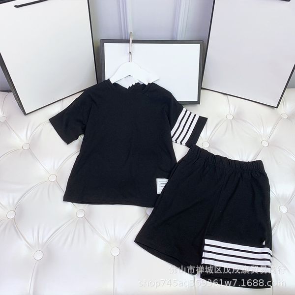 summer short sleeve t-shirt shorts set british simple skin friendly breathable sports two-piece set, White
summer short sleeve t-shirt shorts set british simple skin friendly breathable sports two-piece set, White