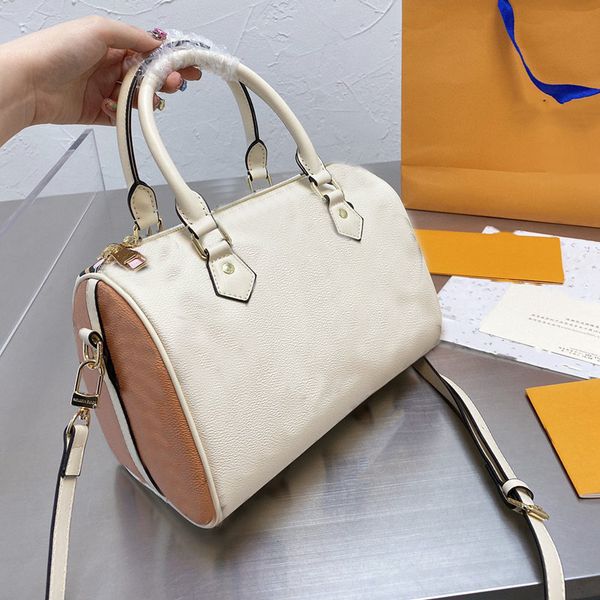 pillow bag totes crossbody luxury designer brand fashion shoulder bags handbags women letter purse phone bag wallet 
pillow bag totes crossbody luxury designer brand fashion shoulder bags handbags women letter purse phone bag wallet