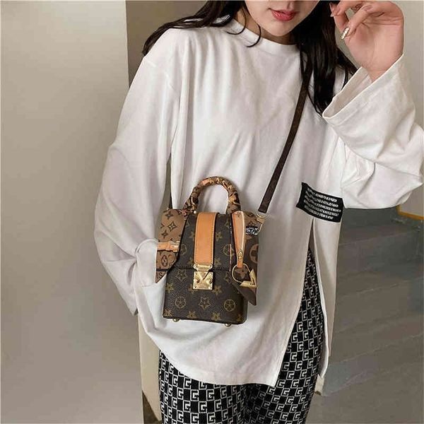explosive models 66% off 2022 new fashion handbags mini vertical key pu mobile phone ins classic old flower bag26tb
explosive models 66% off 2022 new fashion handbags mini vertical key pu mobile phone ins classic old flower bag26tb