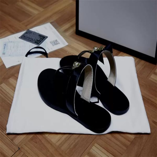 a18 designer women sandals ladies luxury genuine leather slippers flat shoe oran sandal party wedding shoes with box size 35-42 sandals, Black
a18 designer women sandals ladies luxury genuine leather slippers flat shoe oran sandal party wedding shoes with box size 35-42 sandals, Black