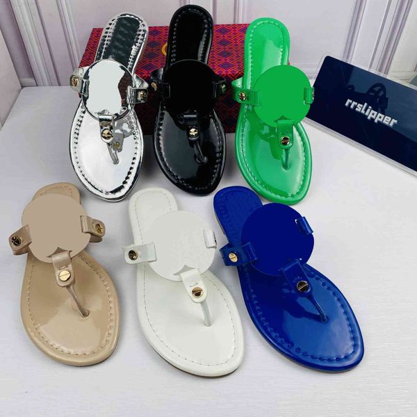 famous women sandals hollow flat slippers sandals shoes slipper woman casual flip-flops 35-43 op, Black
famous women sandals hollow flat slippers sandals shoes slipper woman casual flip-flops 35-43 op, Black