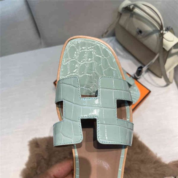summer stone pattern series crocodile pattern summer women's sandals flat heel slippers thick heel low heel large, Black
summer stone pattern series crocodile pattern summer women's sandals flat heel slippers thick heel low heel large, Black