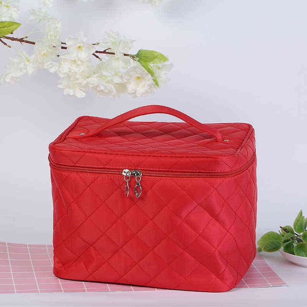 women's nylon cosmetic bag portable cosmetic storage bag waterproof travel wash bag 220625
women's nylon cosmetic bag portable cosmetic storage bag waterproof travel wash bag 220625