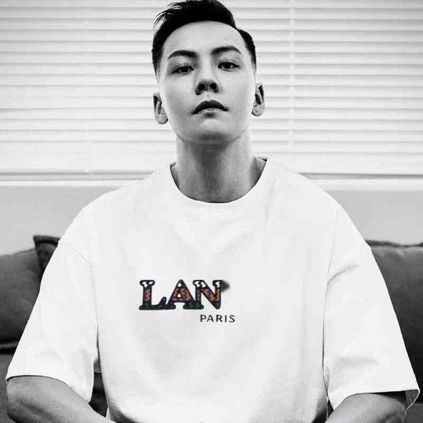lanv cotton t shirt tide brand designer short-sleeved t-shirt letter embroidery round neck sweatshirt 2022 ins new summer loose casual men&#, White;black
lanv cotton t shirt tide brand designer short-sleeved t-shirt letter embroidery round neck sweatshirt 2022 ins new summer loose casual men&#, White;black