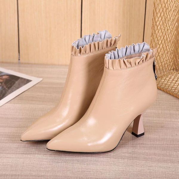 ff ladies pointed toe patent leather low heel boots catwalk solid white black pu elastic boots casual
ff ladies pointed toe patent leather low heel boots catwalk solid white black pu elastic boots casual
