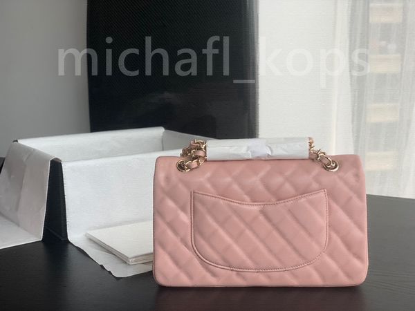 7a+ designer shoulder bag cross body cowhide bag women's handbag, french official original imported leather box full set of accessories
7a+ designer shoulder bag cross body cowhide bag women's handbag, french official original imported leather box full set of accessories