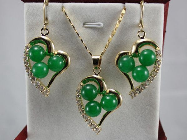gt >>>>>stone green natural stone red coral heart-shaped pendant necklace earrings set a23401, Silver
gt >>>>>stone green natural stone red coral heart-shaped pendant necklace earrings set a23401, Silver