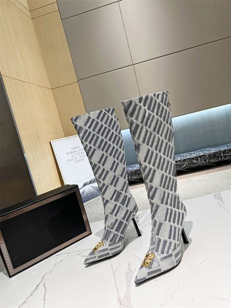 designer luxury v x f fendace jacquard boots heel bootie kim jones donatella la medusa with original box dust bag, Black
designer luxury v x f fendace jacquard boots heel bootie kim jones donatella la medusa with original box dust bag, Black