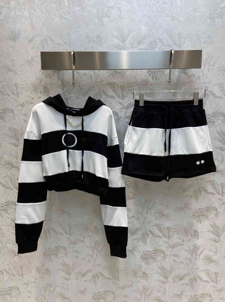womens two pieces pants striped embroidered pattern casual hooded sweater with pants 2 piece sets designer tracksuits women clothing 0912, White
womens two pieces pants striped embroidered pattern casual hooded sweater with pants 2 piece sets designer tracksuits women clothing 0912, White