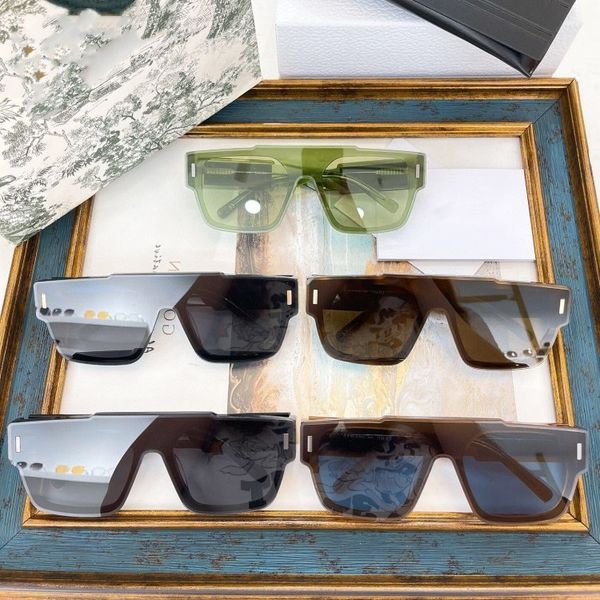50% discount for factory direct sales2022 new d family style same women's fashion box letter cd sunglasses, White;black
50% discount for factory direct sales2022 new d family style same women's fashion box letter cd sunglasses, White;black